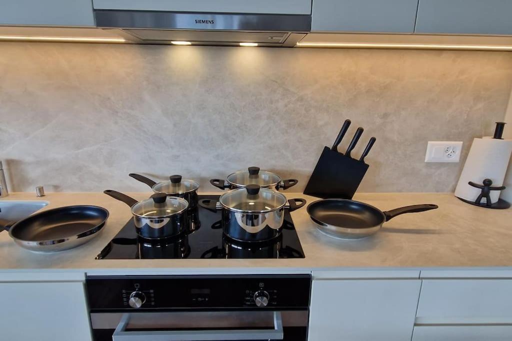 Visionary Hospitality Rothenburg, Lucerne - Premium Apartments With Free Parking, Washer, Kitchen, Terrace, 15' City 외부 사진